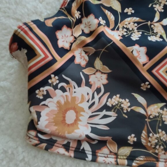 Free People Movement x Onzie Peek A Boo Racerback Sports Bra M/L Floral NWOT - Picture 5 of 6